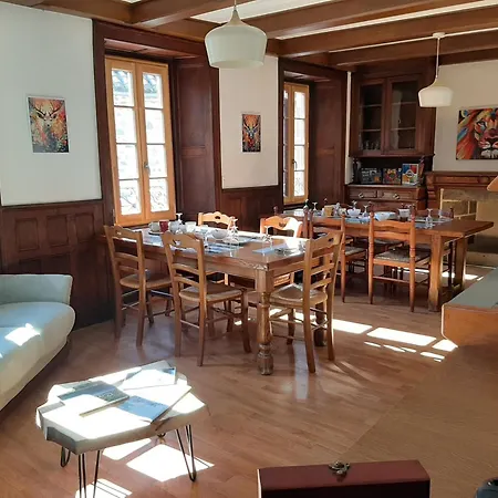 Des Volcans Auberge de jeunesse *